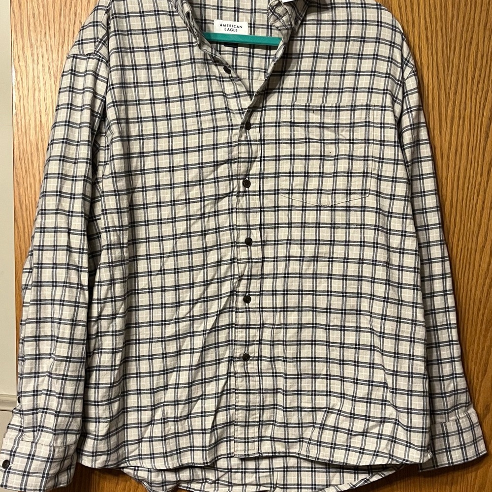 American Eagle Outfitters Blue and White Casual Button Down Shirt